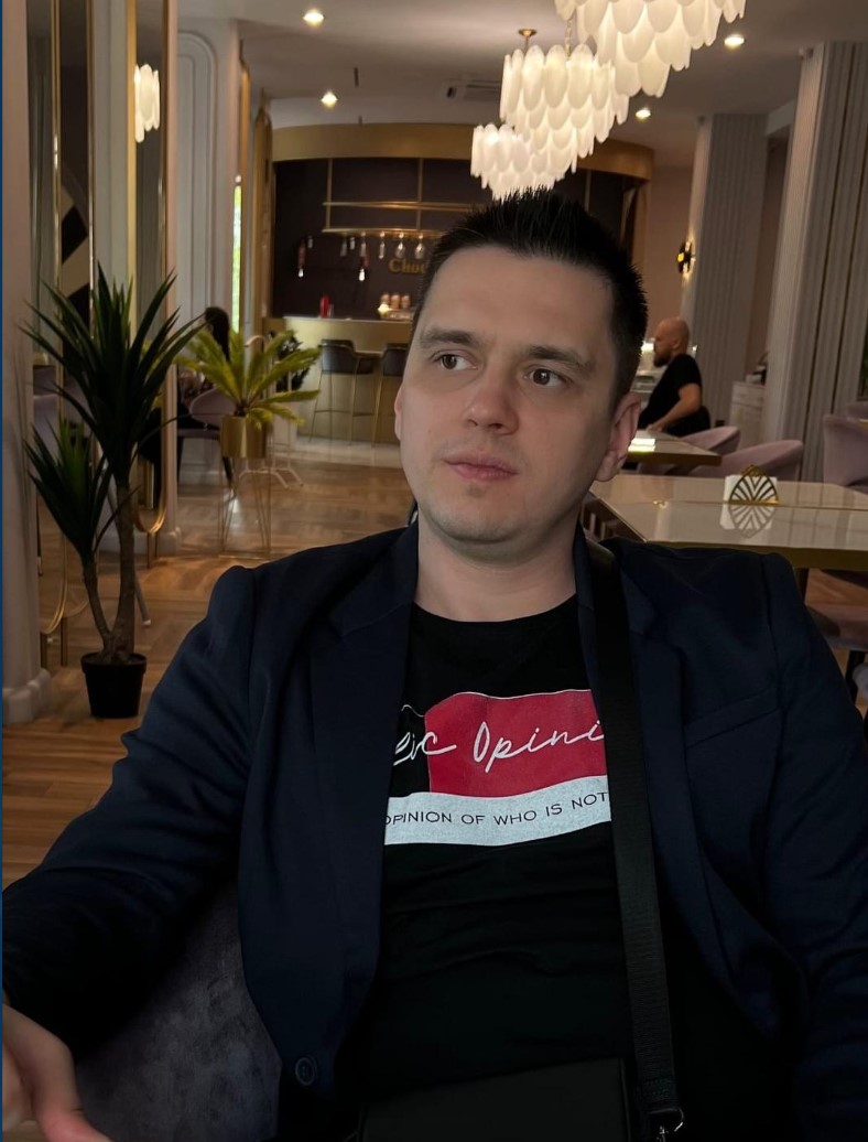 Владислав Ткаченко