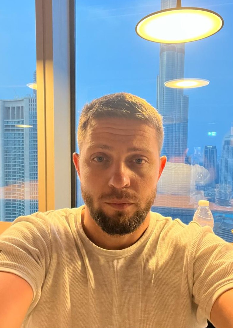 Дмитрий Басов